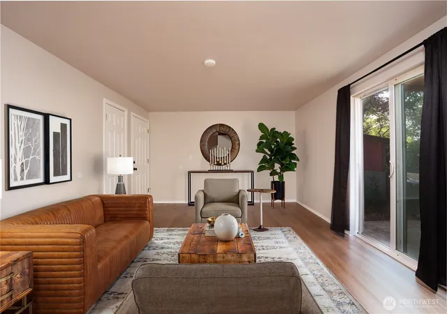 Condo for sale at 10214 13th Avenue Ct #E, Tacoma, WA 98445 | MLS# NWM2577761