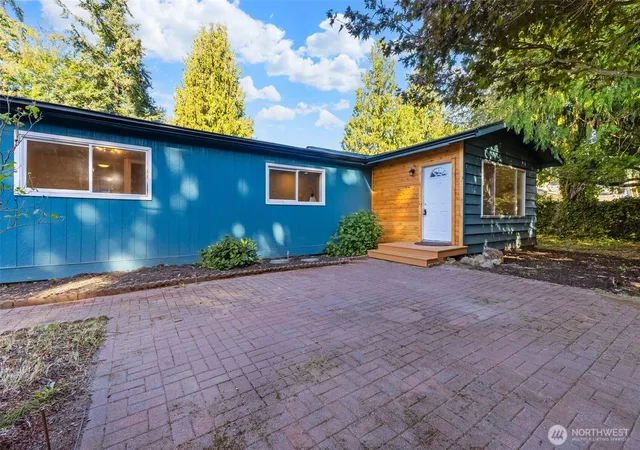 Photo 1 of Sale Pending at 19415 143rd Place Se, Renton, WA 98058 | MLS# NWM2577821 | Listing updated on 2026-09-28