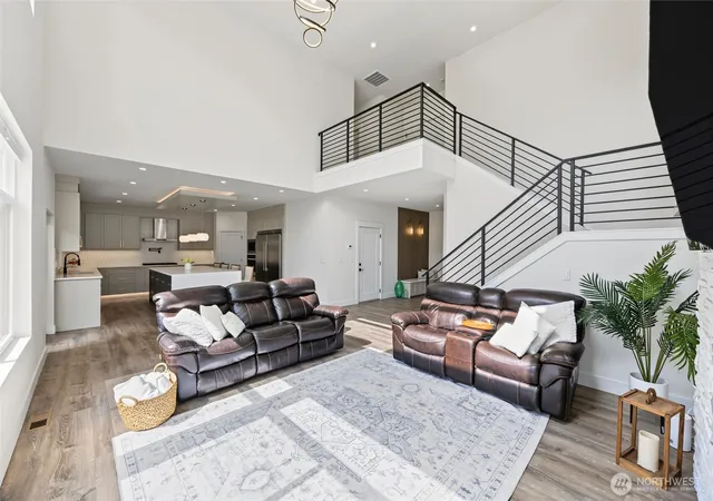 Photo 4 of Single family home for sale at 8560 Siena Ct, Blaine, WA 98230 | MLS# NWM2577825 | Listing updated on 2026-09-25