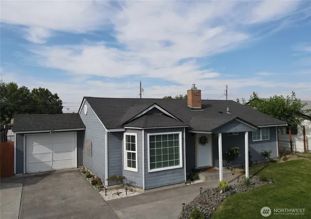Photo 1 of Sale Pending at 1331 E Larch St, Othello, WA 99344 | MLS# NWM2577865 | Listing updated on 2026-09-25