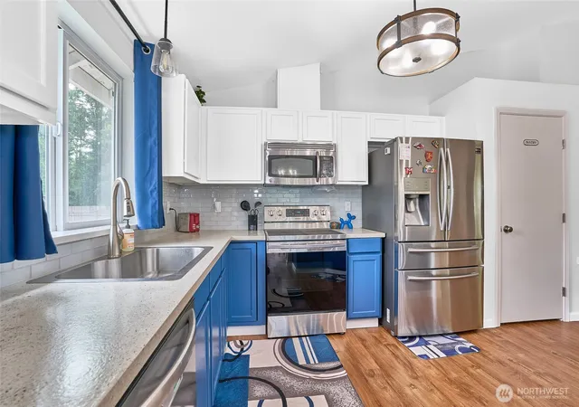 Photo 3 of Single family home for sale at 2660 NE Old Belfair Hwy, Belfair, WA 98528 | MLS# NWM2577888 | Listing updated on 2026-09-25