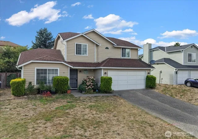 Photo 2 of Sale Pending at 32825 17th Avenue Sw, Federal Way, WA 98023 | MLS# NWM2577904 | Listing updated on 2026-09-23