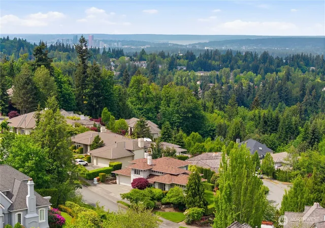 Photo 3 of Single family home for sale at 17288 Se 57th Place, Bellevue, WA 98006 | MLS# NWM2577909 | Listing updated on 2026-09-25