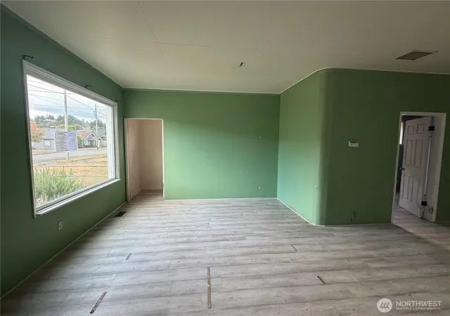 Photo 3 of Sale Pending at 152 Karr Ave, Hoquiam, WA 98550 | MLS# NWM2577929 | Listing updated on 2026-09-30