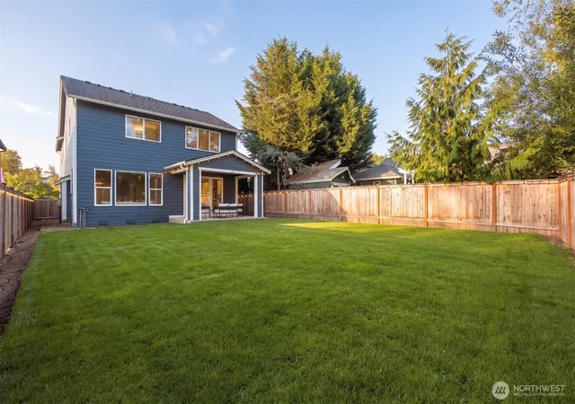 Photo 3 of Single family home for sale at 14325 5th Avenue W, Lynnwood, WA 98087 | MLS# NWM2577933 | Listing updated on 2026-10-01