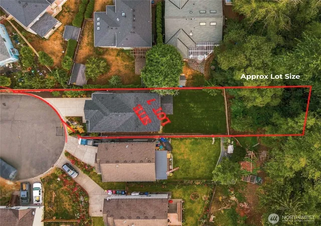 Photo 4 of Single family home for sale at 14325 5th Avenue W, Lynnwood, WA 98087 | MLS# NWM2577933 | Listing updated on 2026-10-01