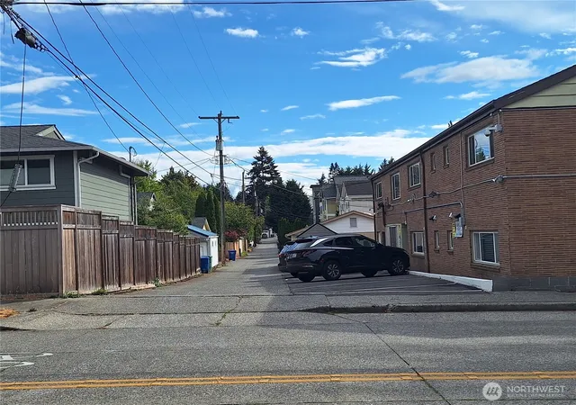 Photo 4 of Single family home for sale at 5647 38th Avenue SW, Seattle, WA 98126 | MLS# NWM2577946 | Listing updated on 2026-09-25