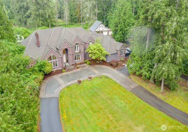 Photo 3 of Mansion for sale at 1018 254th Avenue Ne, Sammamish, WA 98074 | MLS# NWM2578065 | Listing updated on 2026-09-25
