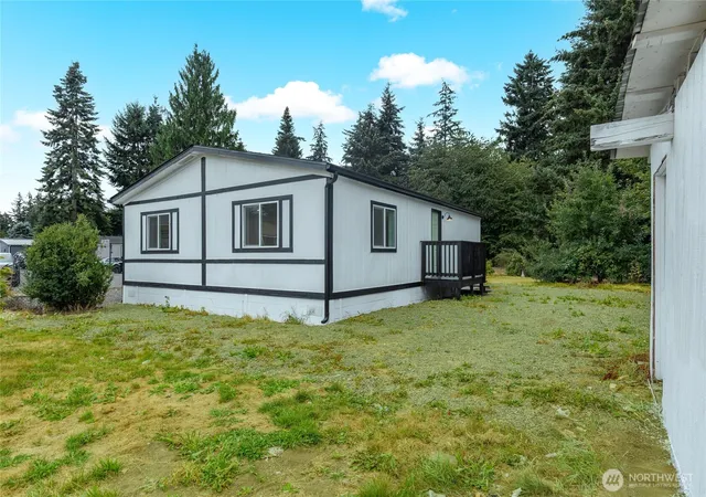 Photo 3 of Sale Pending at 11402 242nd Avenue Ct E #32, Buckley, WA 98321 | MLS# NWM2578092 | Listing updated on 2026-09-26