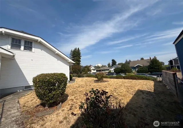Photo 3 of Single family home for sale at 1936 S M St, Tacoma, WA 98405 | MLS# NWM2578140 | Listing updated on 2026-09-25