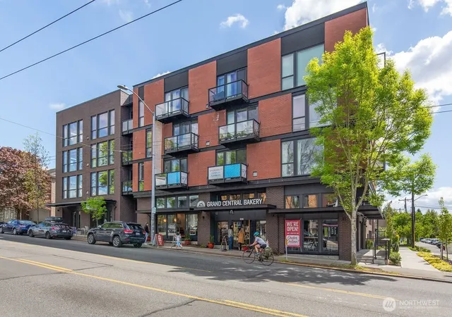 Photo 2 of Condo for sale at 1601 N 45th Street #214, Seattle, WA 98103 | MLS# NWM2578166 | Listing updated on 2026-09-30