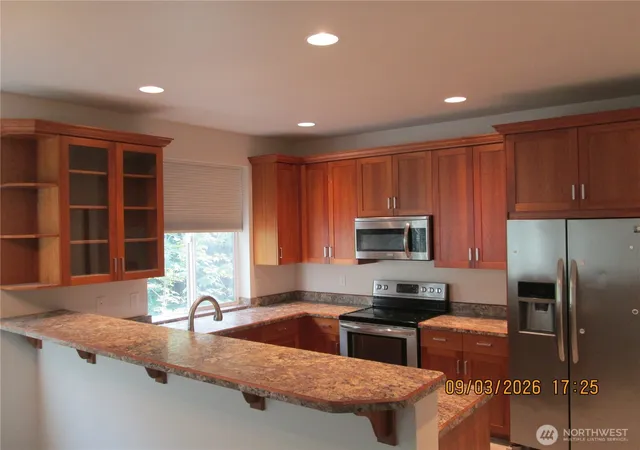 Photo 4 of Sale Pending at 1262 Ebbets Dr SW, Tumwater, WA 98512 | MLS# NWM2578192 | Listing updated on 2026-09-25