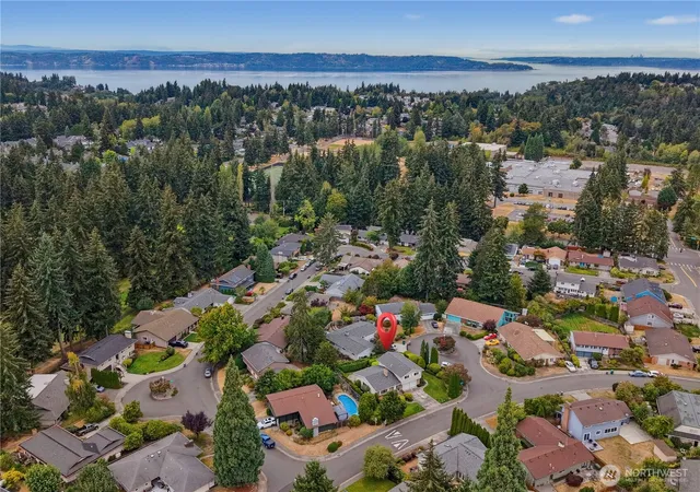 Photo 3 of Single family home for sale at 32125 27th Avenue Sw, Federal Way, WA 98023 | MLS# NWM2578199 | Listing updated on 2026-09-25