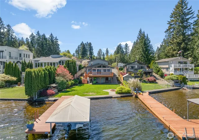 Photo 3 of Sale Pending at 30478 227th Place Se, Black Diamond, WA 98010 | MLS# NWM2578345 | Listing updated on 2026-09-28
