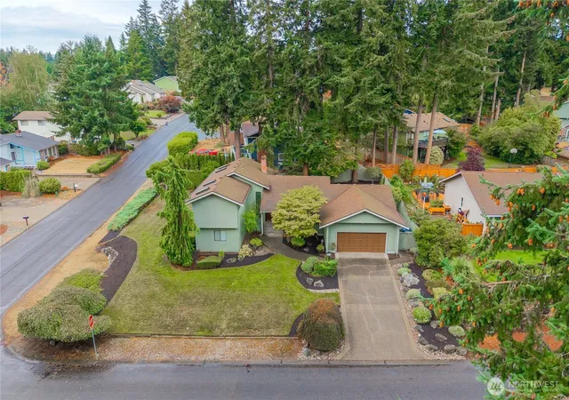 Photo 2 of Single family home for sale at 5108 60th Avenue Ct W, University Place, WA 98467 | MLS# NWM2578350 | Listing updated on 2026-10-01