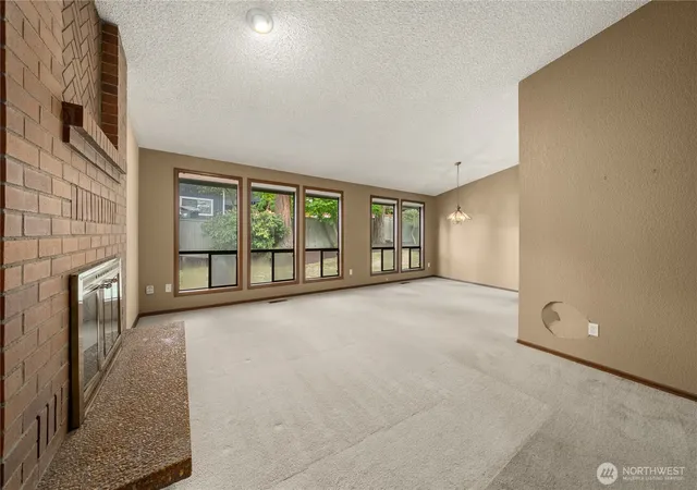 Photo 4 of Single family home for sale at 5108 60th Avenue Ct W, University Place, WA 98467 | MLS# NWM2578350 | Listing updated on 2026-10-01