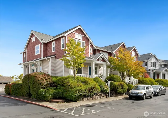 Photo 1 of Townhouse for sale at 2952 SW Raymond St, Seattle, WA 98126 | MLS# NWM2578400 | Listing updated on 2026-09-25