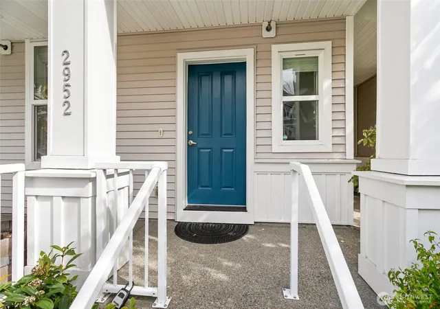 Photo 2 of Townhouse for sale at 2952 SW Raymond St, Seattle, WA 98126 | MLS# NWM2578400 | Listing updated on 2026-09-25