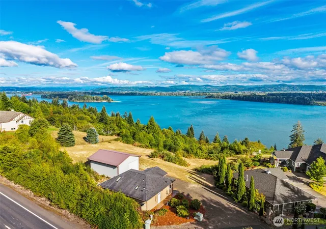 Photo 1 of Single family home for sale at 1664 E State Route 4, Cathlamet, WA 98612 | MLS# NWM2578483 | Listing updated on 2026-09-25