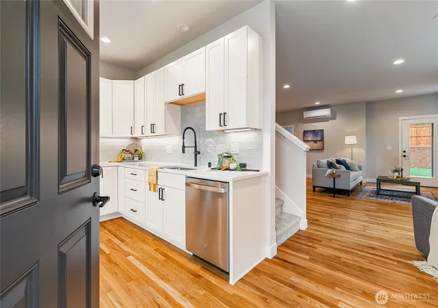 Photo 3 of Single family home for sale at 4100 Yonkers St, Bellingham, WA 98226 | MLS# NWM2578484 | Listing updated on 2026-09-25