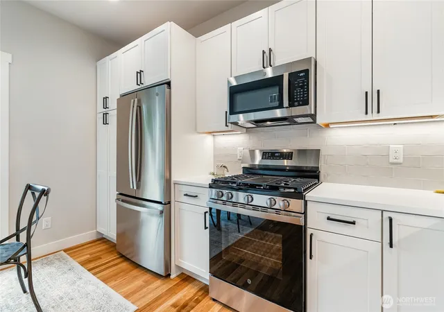 Photo 4 of Single family home for sale at 4100 Yonkers St, Bellingham, WA 98226 | MLS# NWM2578484 | Listing updated on 2026-09-25