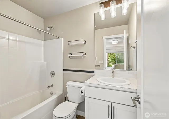 Photo 4 of Townhouse for sale at 2005 101st Avenue SE #7, Lake Stevens, WA 98258 | MLS# NWM2578492 | Listing updated on 2026-09-30