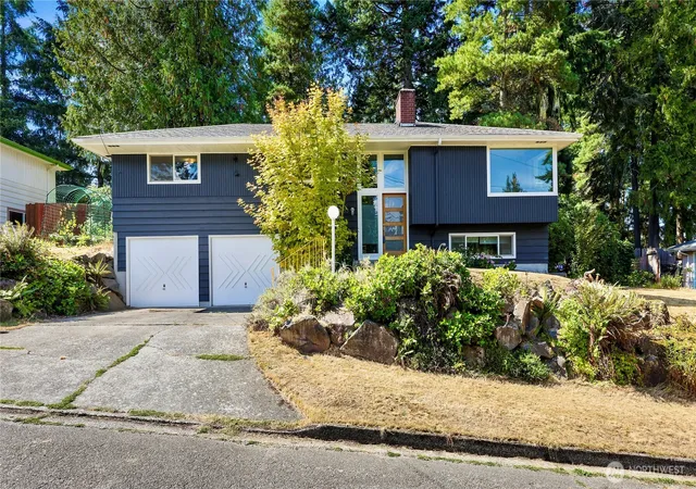 Photo 1 of Single family home for sale at 17553 7th Avenue Ne, Shoreline, WA 98155 | MLS# NWM2578516 | Listing updated on 2026-09-25