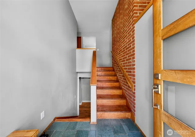 Photo 3 of Single family home for sale at 17553 7th Avenue Ne, Shoreline, WA 98155 | MLS# NWM2578516 | Listing updated on 2026-09-25