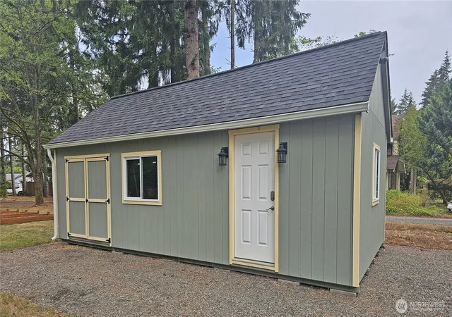 Photo 3 of Sale Pending at 18435 Elderberry St Sw, Rochester, WA 98579 | MLS# NWM2578533 | Listing updated on 2026-09-25