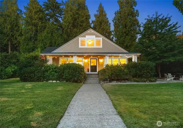 Photo 1 of Single family home for sale at 9376 Endicott St Ne, Bainbridge Island, WA 98110 | MLS# NWM2578580 | Listing updated on 2026-10-01