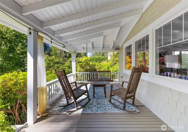 Photo 4 of Single family home for sale at 9376 Endicott St NE, Bainbridge Island, WA 98110 | MLS# NWM2578580 | Listing updated on 2026-10-01