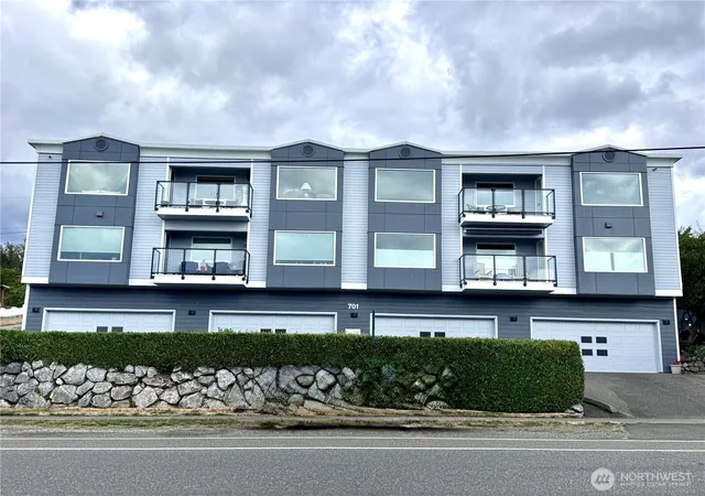 Photo 2 of Sale Pending at 701 11th Street #101, Bellingham, WA 98225 | MLS# NWM2578604 | Listing updated on 2026-09-25