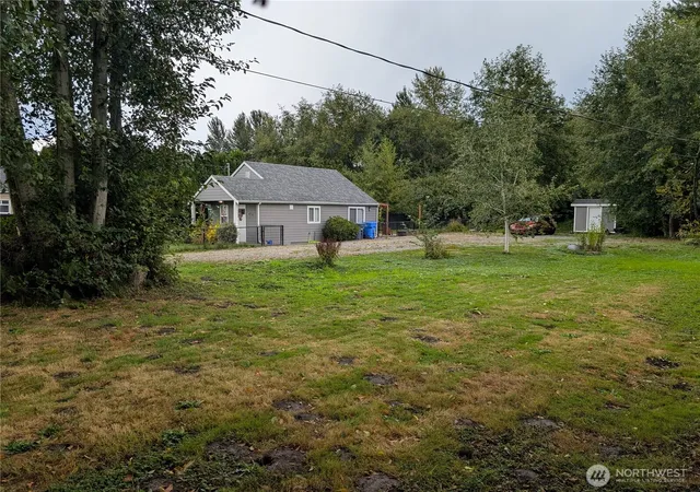 Photo 3 of Sale Pending at 1419 14th Street Sw, Puyallup, WA 98371 | MLS# NWM2578613 | Listing updated on 2026-09-21