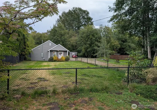 Photo 3 of Sale Pending at 1419 14th Street SW, Puyallup, WA 98371 | MLS# NWM2578613 | Listing updated on 2026-09-21