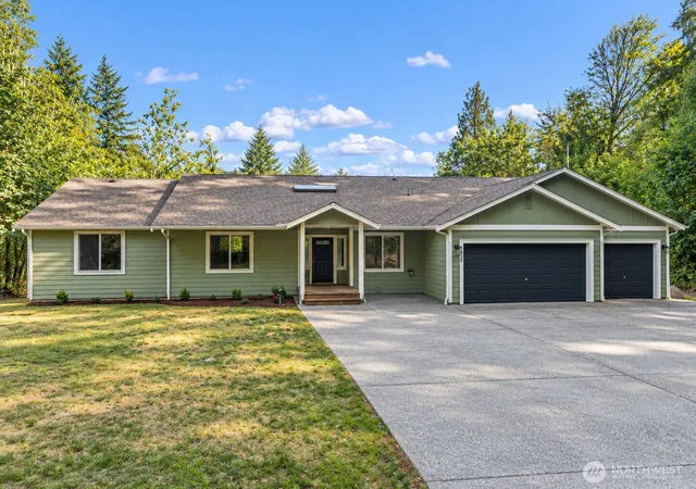 Photo 2 of Single family home for sale at 4959 Long Lake Rd Se, Port Orchard, WA 98367 | MLS# NWM2578664 | Listing updated on 2026-10-01