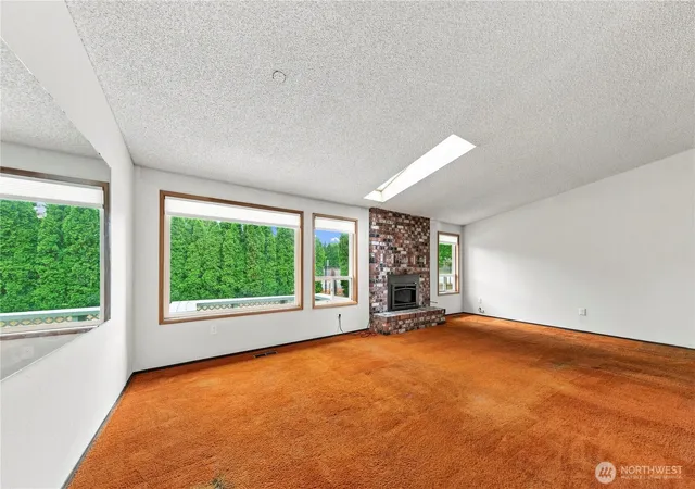 Photo 3 of Sale Pending at 10128 100th St Ct Cw, Lakewood, WA 98498 | MLS# NWM2578756 | Listing updated on 2026-09-25