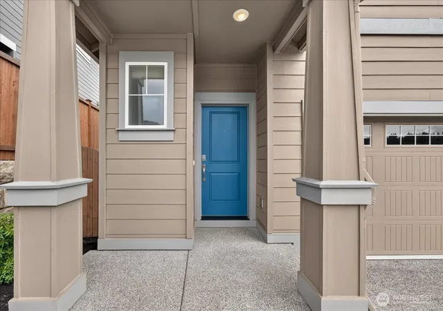 Photo 3 of Single family home for sale at 1033 SW Pendleton Way, Port Orchard, WA 98367 | MLS# NWM2578794 | Listing updated on 2026-09-25