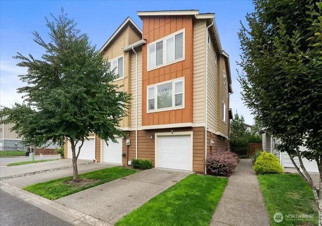 Photo 3 of Townhouse for sale at 17424 118th Avenue Ct E #A, Puyallup, WA 98374 | MLS# NWM2578826 | Listing updated on 2026-09-25