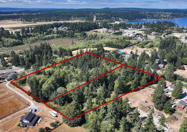Photo 1 of Sale Pending at 2 Scenic Ave, Freeland, WA 98249 | MLS# NWM2578854 | Listing updated on 2026-09-30