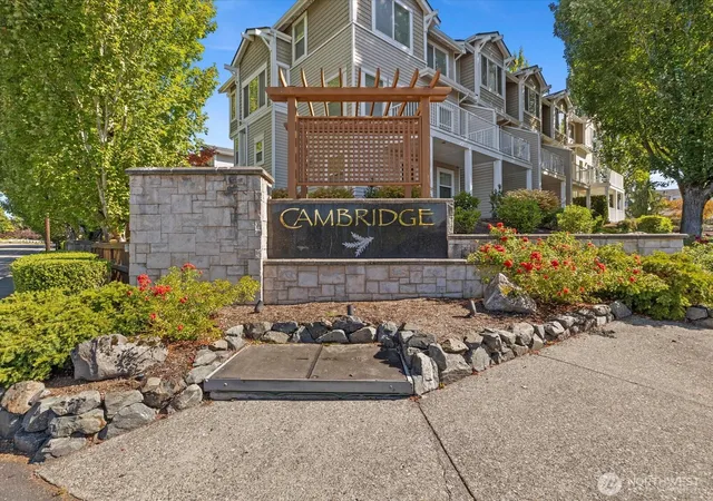 Photo 1 of Townhouse for sale at 162 11925 Lane Ne, Bothell, WA 98011 | MLS# NWM2578927 | Listing updated on 2026-09-28