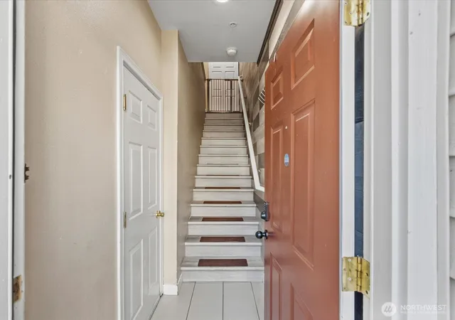 Photo 3 of Townhouse for sale at 162 11925 Lane Ne, Bothell, WA 98011 | MLS# NWM2578927 | Listing updated on 2026-09-28