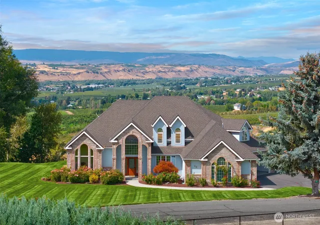 Photo 1 of Sale Pending at 83 Koda Dr, Selah, WA 98942 | MLS# NWM2578980 | Listing updated on 2026-09-25
