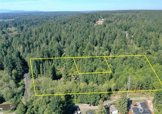 Photo 2 of Single family home for sale at 6015 Whitmore Dr Nw, Gig Harbor, WA 98335 | MLS# NWM2578986 | Listing updated on 2026-09-25