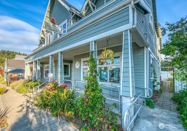 Photo 2 of Single family home for sale at 269 Main St, Eastsound, WA 98245 | MLS# NWM2579007 | Listing updated on 2026-10-01