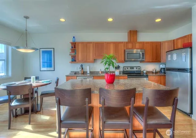 Photo 3 of Single family home for sale at 269 Main St, Eastsound, WA 98245 | MLS# NWM2579007 | Listing updated on 2026-10-01