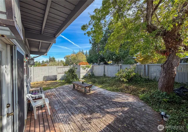 Photo 3 of Single family home for sale at 16042 Se 10th Street, Bellevue, WA 98008 | MLS# NWM2579048 | Listing updated on 2026-10-02