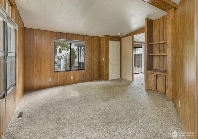 Photo 3 of Sale Pending at 2050 E Timberlake W Dr, Shelton, WA 98584 | MLS# NWM2579059 | Listing updated on 2026-10-01