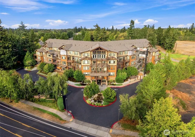 Condo for sale at 11801 Harbour Pointe Blvd #204, Mukilteo, WA 98275 | MLS# NWM2579065