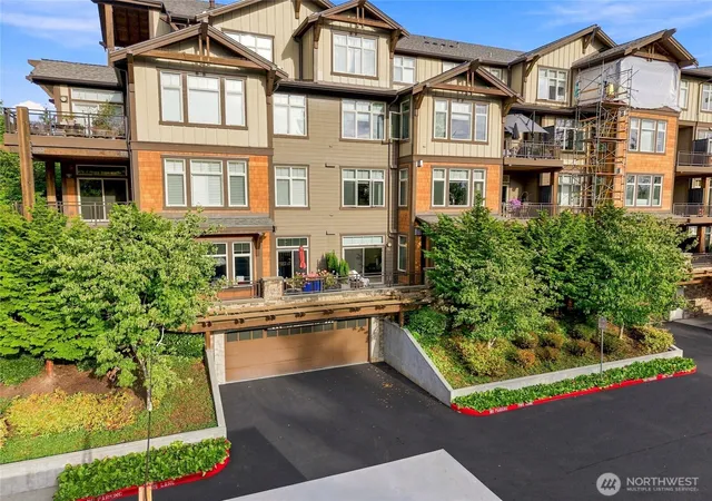 Photo 2 of Condo for sale at 11801 Harbour Pointe Blvd #204, Mukilteo, WA 98275 | MLS# NWM2579065 | Listing updated on 2026-09-25