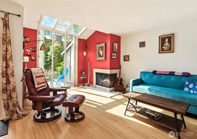 Photo 4 of Sale Pending at 13730 15th Avenue NE #F105, Seattle, WA 98125 | MLS# NWM2579125 | Listing updated on 2026-09-25